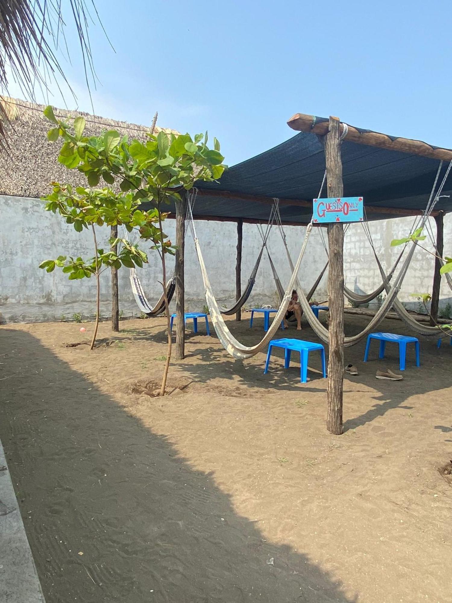 Playa De La Fuente Hostel El Paredon Exterior photo