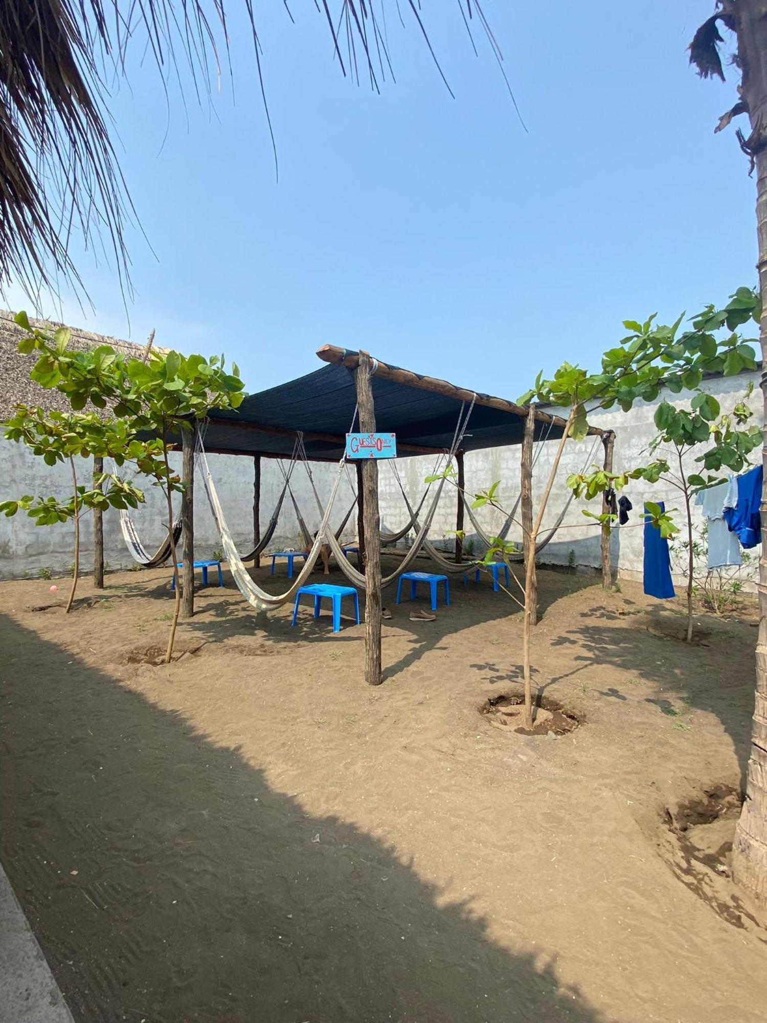 Playa De La Fuente Hostel El Paredon Exterior photo